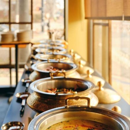 Fabhotel Grand Prime Nr Nesco Hotel 뭄바이 외부 사진