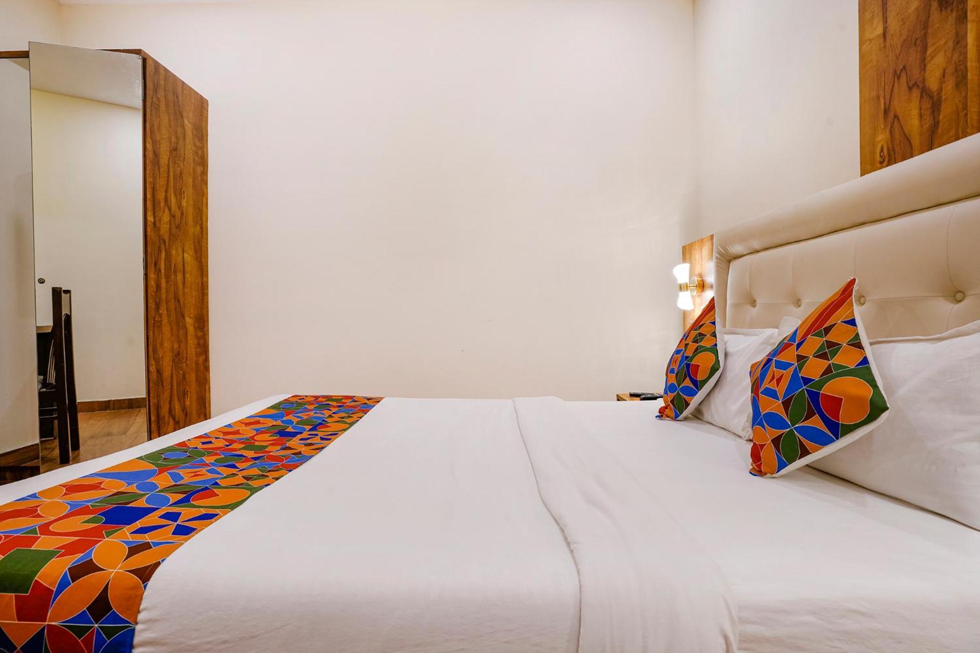 Fabhotel Grand Prime Nr Nesco Hotel 뭄바이 외부 사진