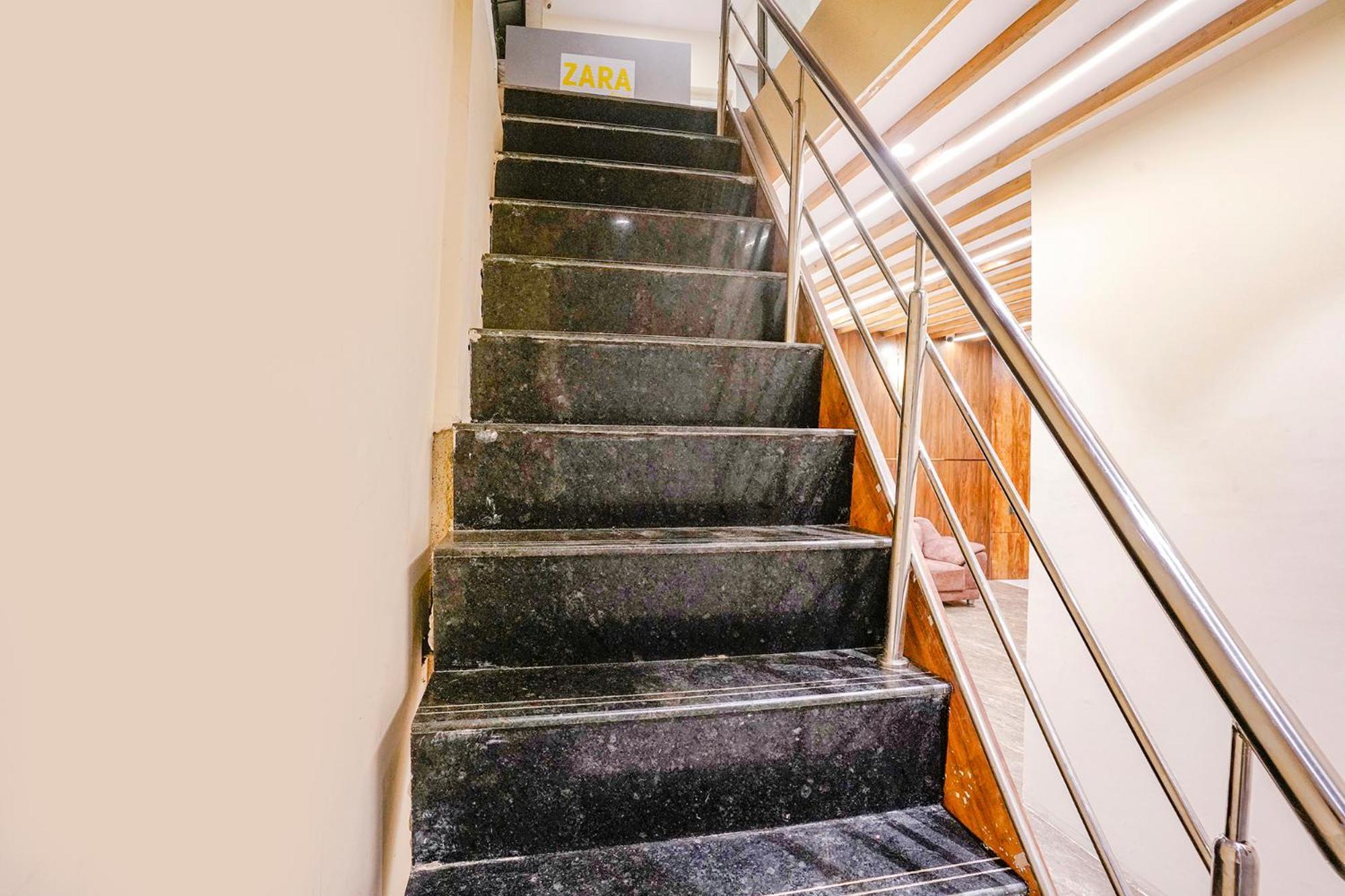 Fabhotel Grand Prime Nr Nesco Hotel 뭄바이 외부 사진